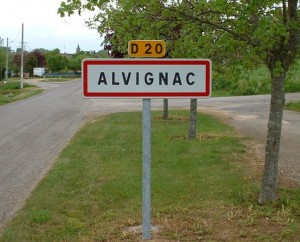 Panneau du village d'Alvignac