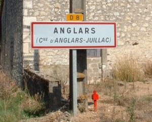 Panneau du village d'Anglars-Juillac