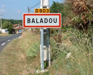 Panneau du village de Baladou