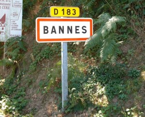Panneau du village de Bannes