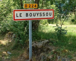 Panneau du village du Bouyssou