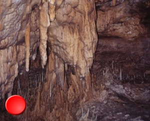 La grotte de Roland à Montcuq dans le Lot