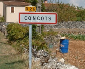 Panneau du village de Concots dans le Lot