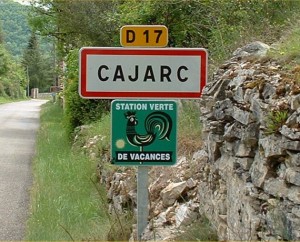 Panneau du village de Cajarc dans le Lot