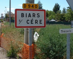 Panneau du village de Biars-sur-Cère dans le Lot