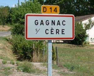 Panneau du village du Gagnac-sur-Cère dans le Lot