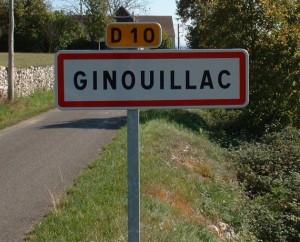 Panneau du village de Ginouillac dans le Lot