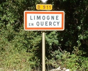 Panneau du village de Limogne-en-Quercy dans le Lot