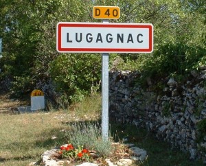 Panneau du village de Lugagnac dans le Lot