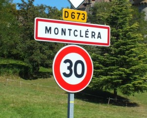 Panneau du village de Montcléra dans le Lot