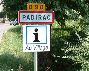 Panneau du village de Padirac dans le Lot