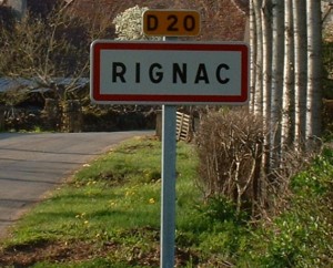 Panneau du village de Rignac dans le Lot