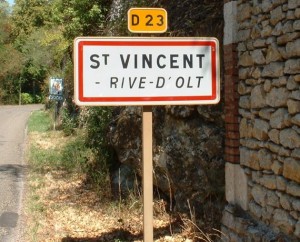 Panneau du village de Saint-Vincent-Rive-d'Olt dans le Lot