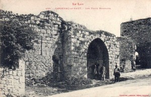 La porte de Gergovie à Capdenac-le-Haut dans le Lot (Début XXe)