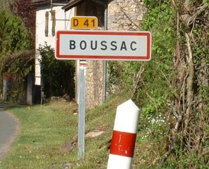 Panneau du village de Boussac dans le Lot