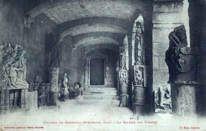 La galerie des pierres du château de Castelnau Bretenoux