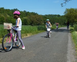 Parcours à vélo pour les petits à Faycelles dans le Lot