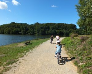 Le tour du lac du Tolerme en VTT à Sénaillac-Latronquière dans le Lot