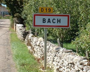 Communes - Bach - - Panneau du village de Bach