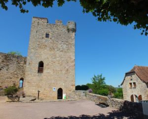 Châteaux & Fortifications - Capdenac - Le donjon ou la tour de Modon (Capdenac-le-haut) -