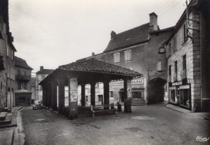 Halles - Lacapelle-Marival - Halle (Place de la Halle) -