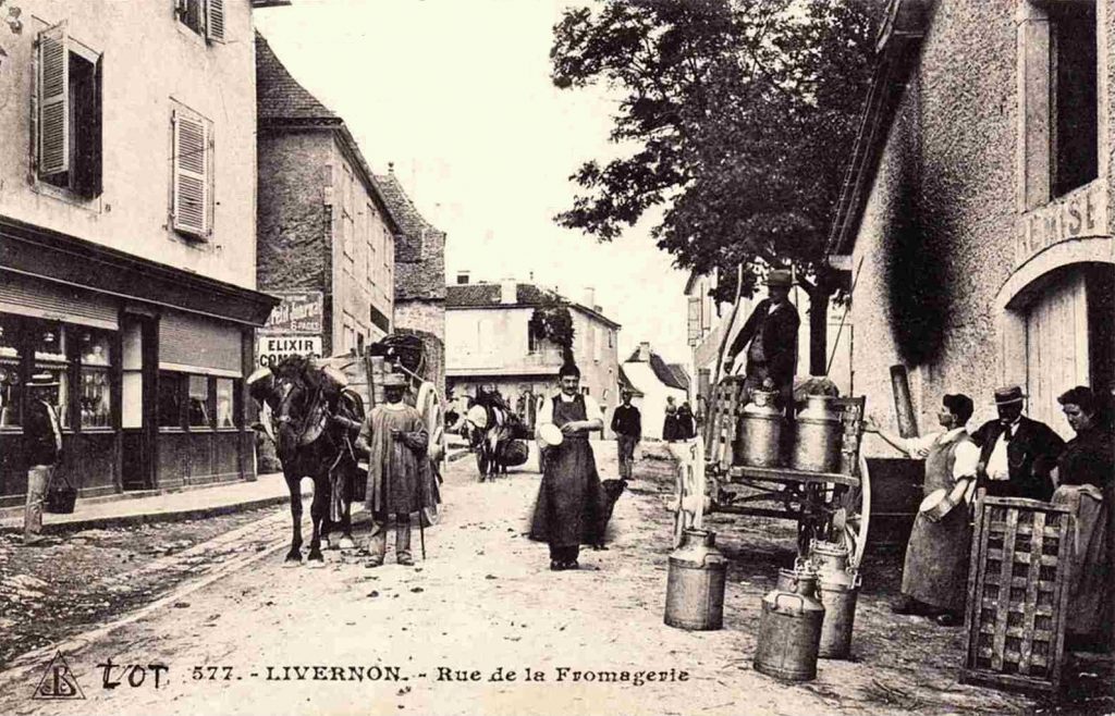 LOT'refois - CPA - début XXe - Livernon - Rue Principale