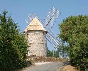 Moulin à vent - Castelnau-Montratier (Castelnau Montratier-Sainte Alauzie) - Moulin à vent de Rigal (ou de Cornus) - Cliché 2003