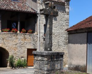 Croix de Chemin & Calvaires - Saint-Vincent-Rive d'Olt - Calvaire (Roques) -