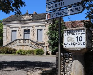 Mairies - Aujols - Ancienne mairie -