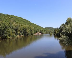 La rivière "Lot" à Castelfranc dans le Lot